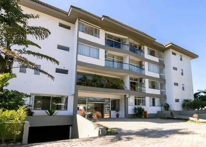 Excelente apartamento nr 317, 2dormitórios, Pé na Areia Praia das Toninhas com Piscina